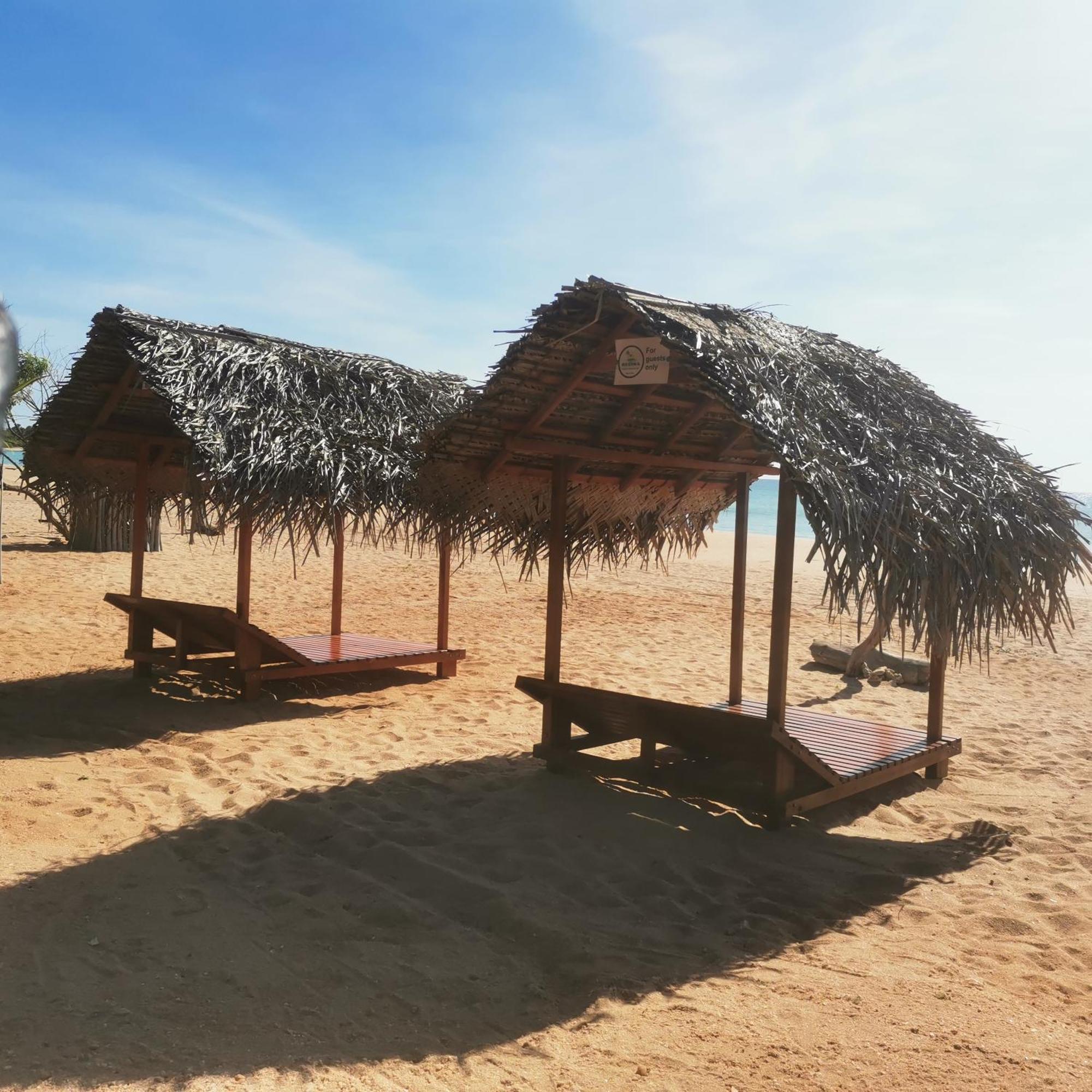 Surf Reef Beach Тринкомали Экстерьер фото